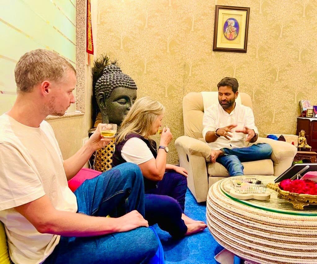 Visitors relaxing during a group visit to the consultation room